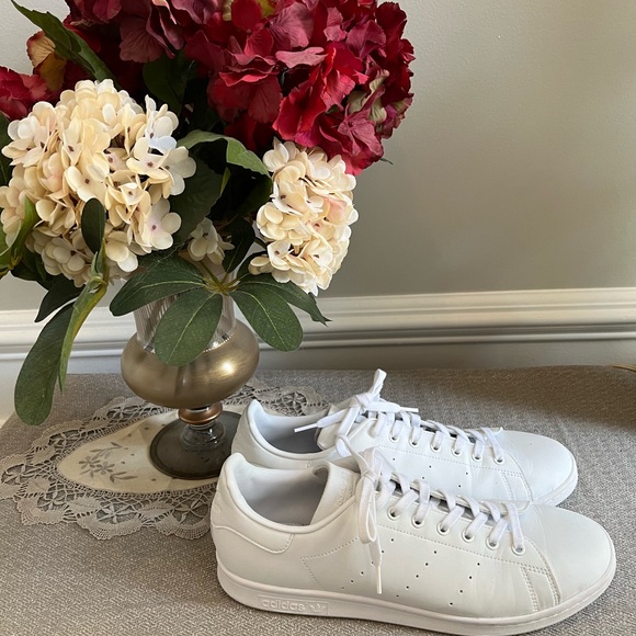 Adidas White Sneakers - Picture 1 of 5